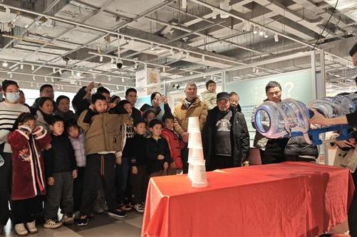 安徽省蚌埠市科技馆开展“三八妇女节”科普活动